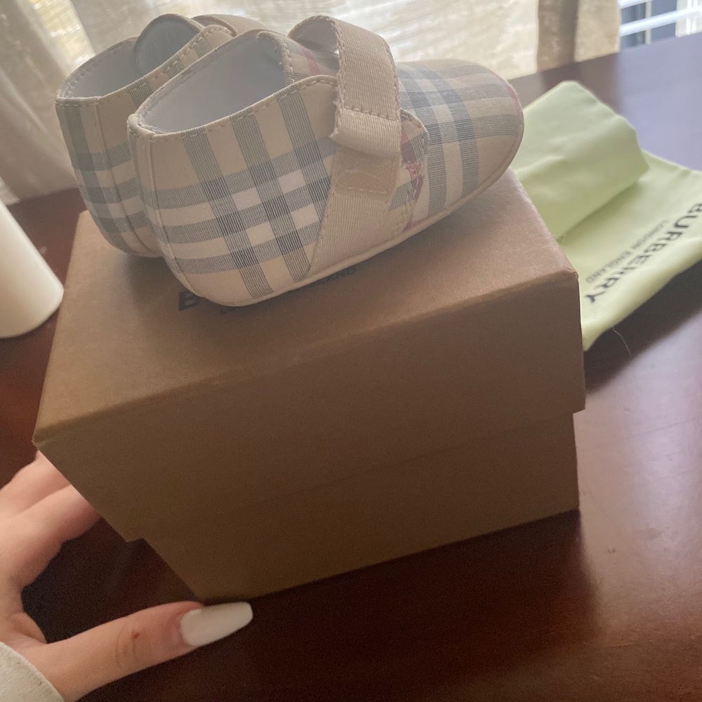 Newborn Burberry shoes